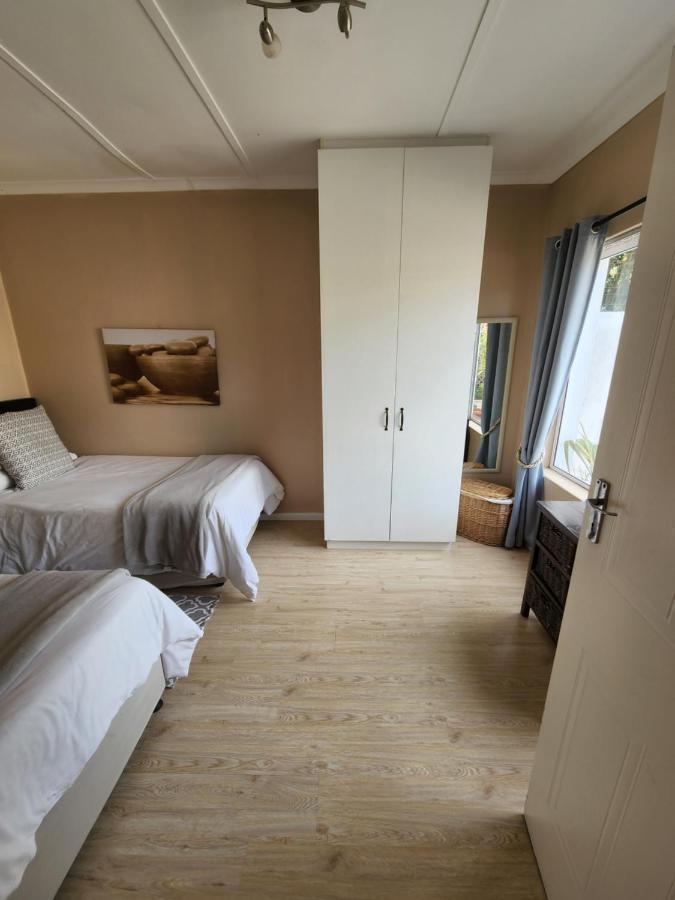 Jenvey House Selfcatering Apartments & Bnb Port Elizabeth Exteriör bild