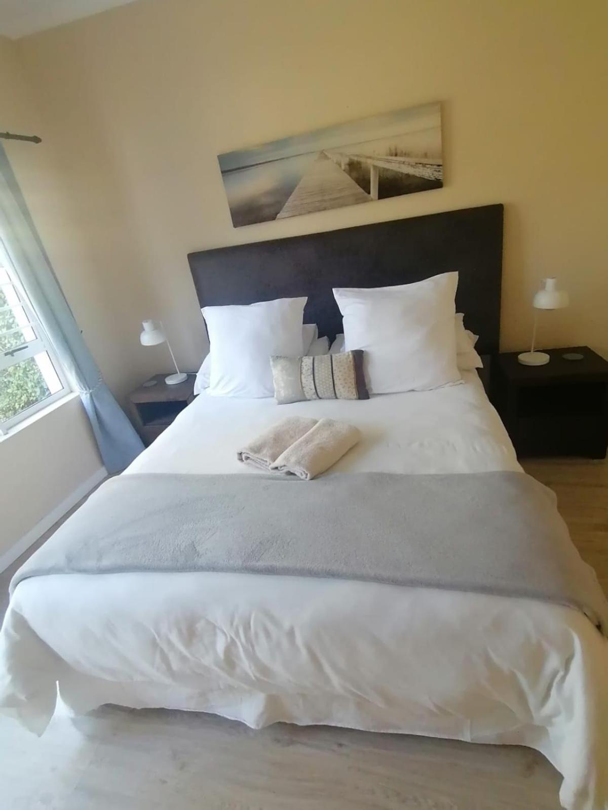 Jenvey House Selfcatering Apartments & Bnb Port Elizabeth Exteriör bild